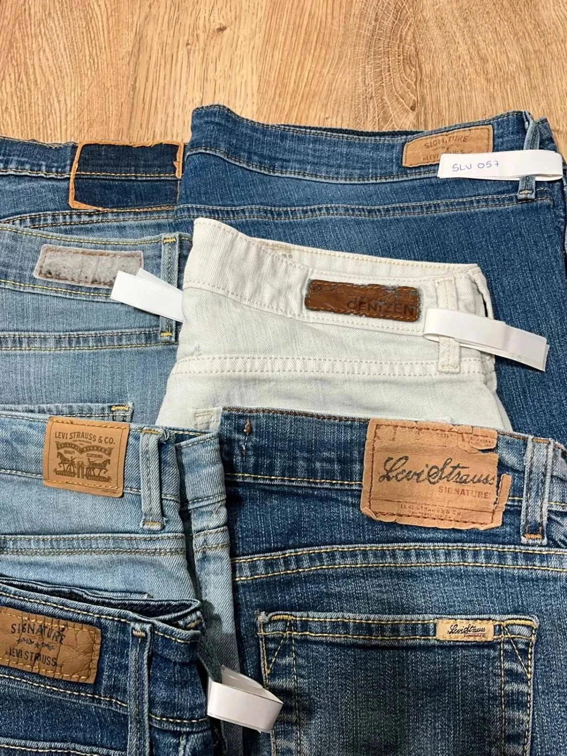 Lot 10 Shorts Levi's Femme toutes tailles, toutes coupes Bleu – photo 4